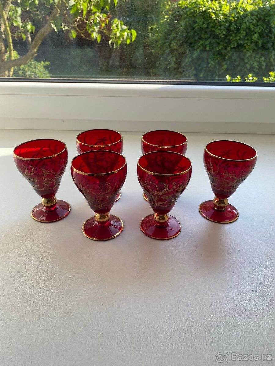 Vintage sada rubínových skleniček - 18 ks - 9