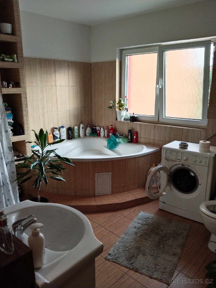 RD ŘÍČANY u Brna 5 bytů vhodné na investici - 9