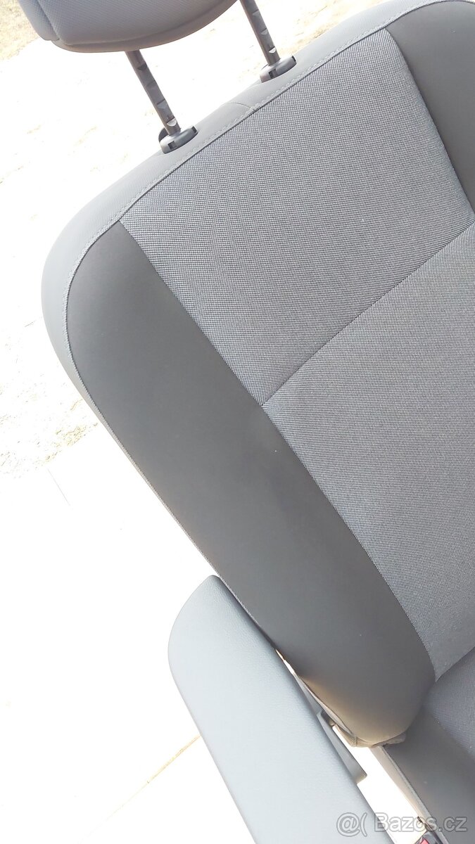 Renault Master – Sedadlo řidiče - 9
