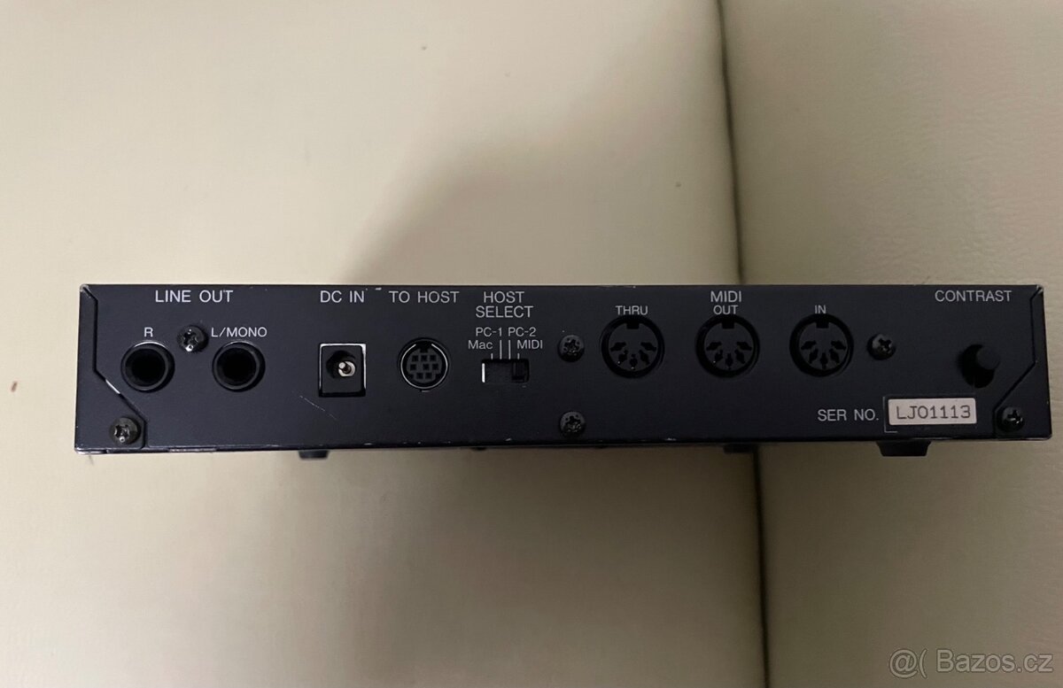 Yamaha TG100 - 9