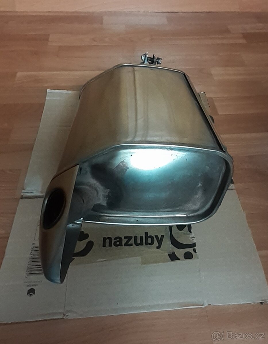 Kawasaki Versys 650 - original výfuk - 9