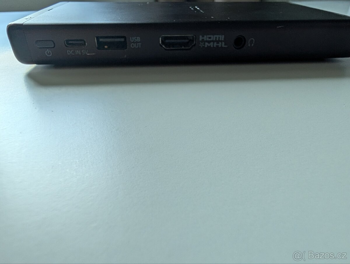 Sony MP-CD1 kapesní projektor černý - 9