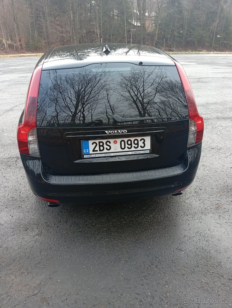 Prodám Volvo V50 2,4D5 - 9
