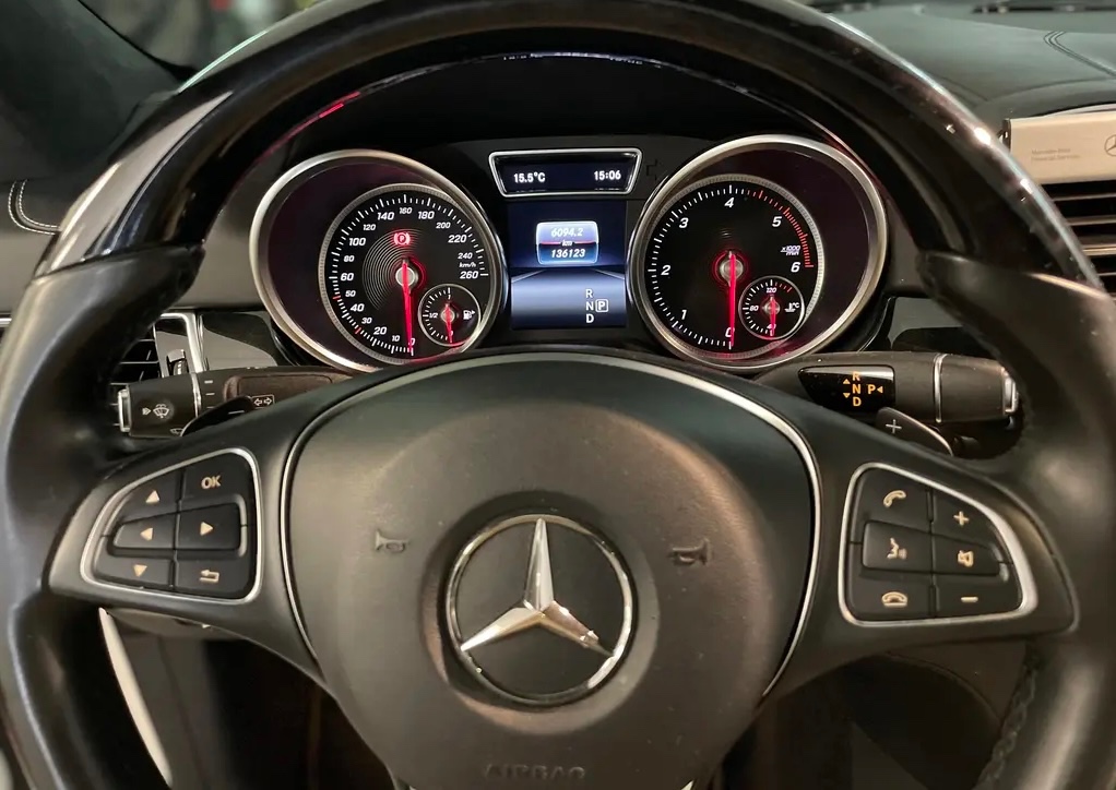 Mercedes Benz GLE Coupe AMG Line TOP VÝBAVA - 9