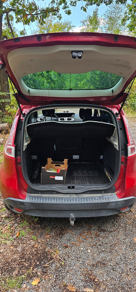 Renault Scénic 3/2009 1.4tce 96kw 121 xxc km - 9