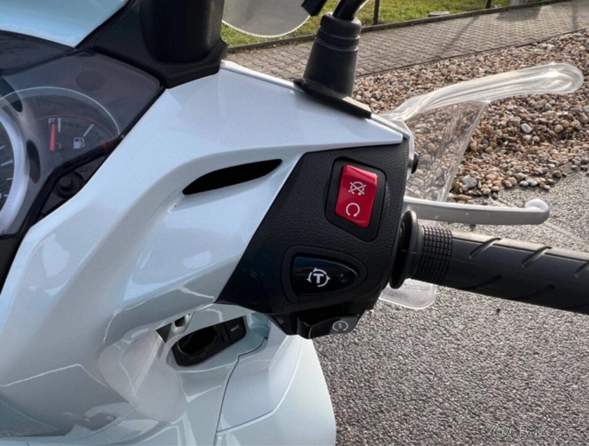 Prodám HONDA SH 300I - 9