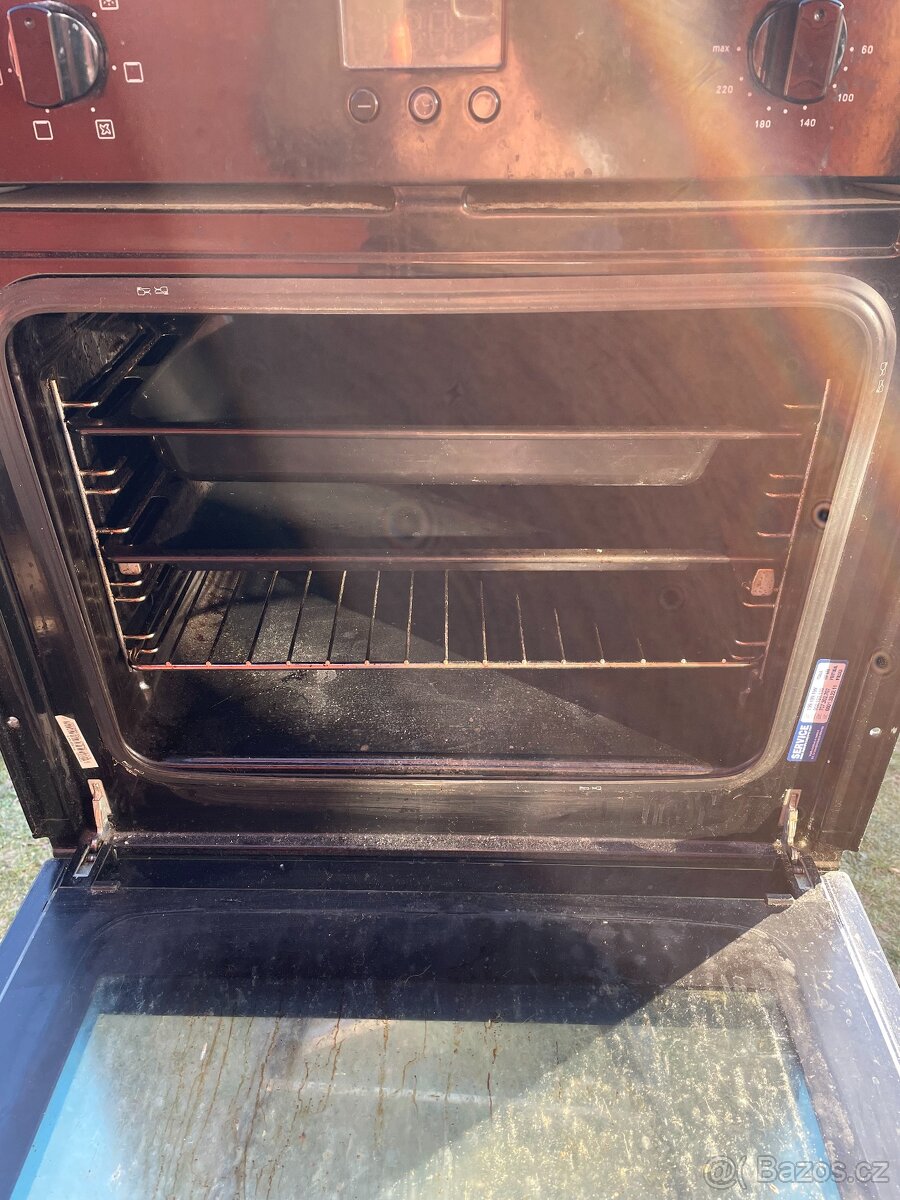 Vestavná trouba Hotpoint Ariston - 9