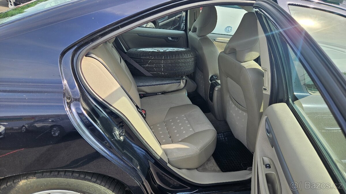 Volvo S60 2,4D - 9