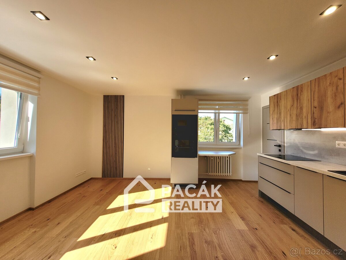 Prodej luxusního bytu o dispozici 3+kk ve vynikající lokalit - 9