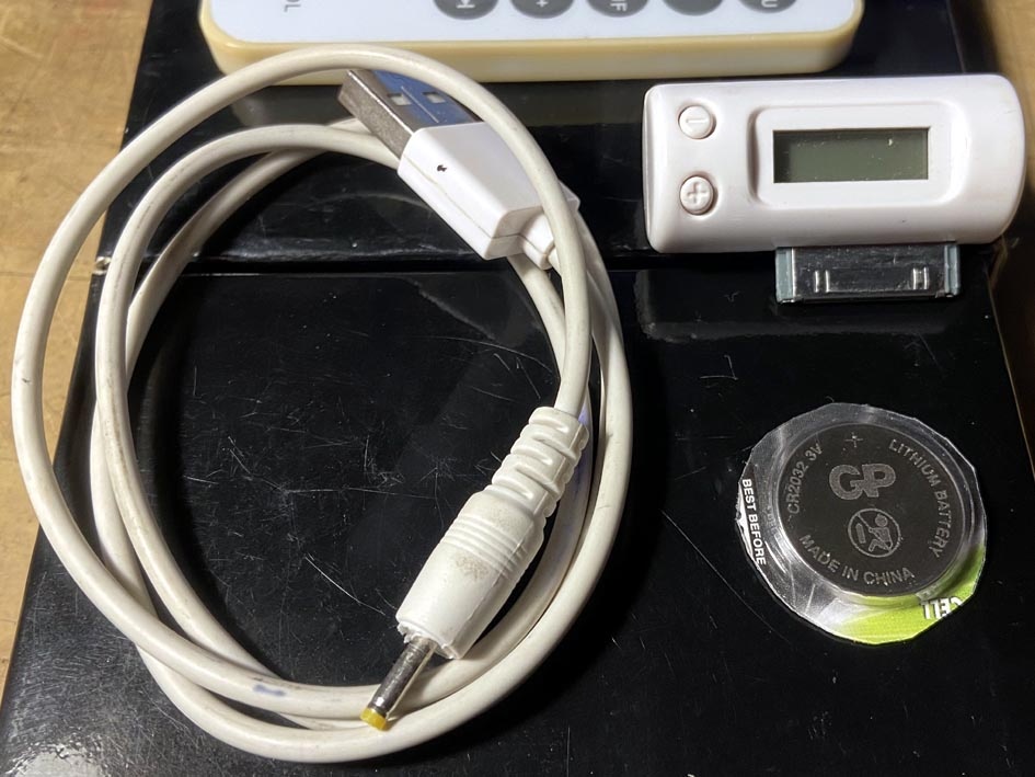 Prodám mix Alesis iMultimix8 USB a iPod classic 120Gb 6gen. - 9