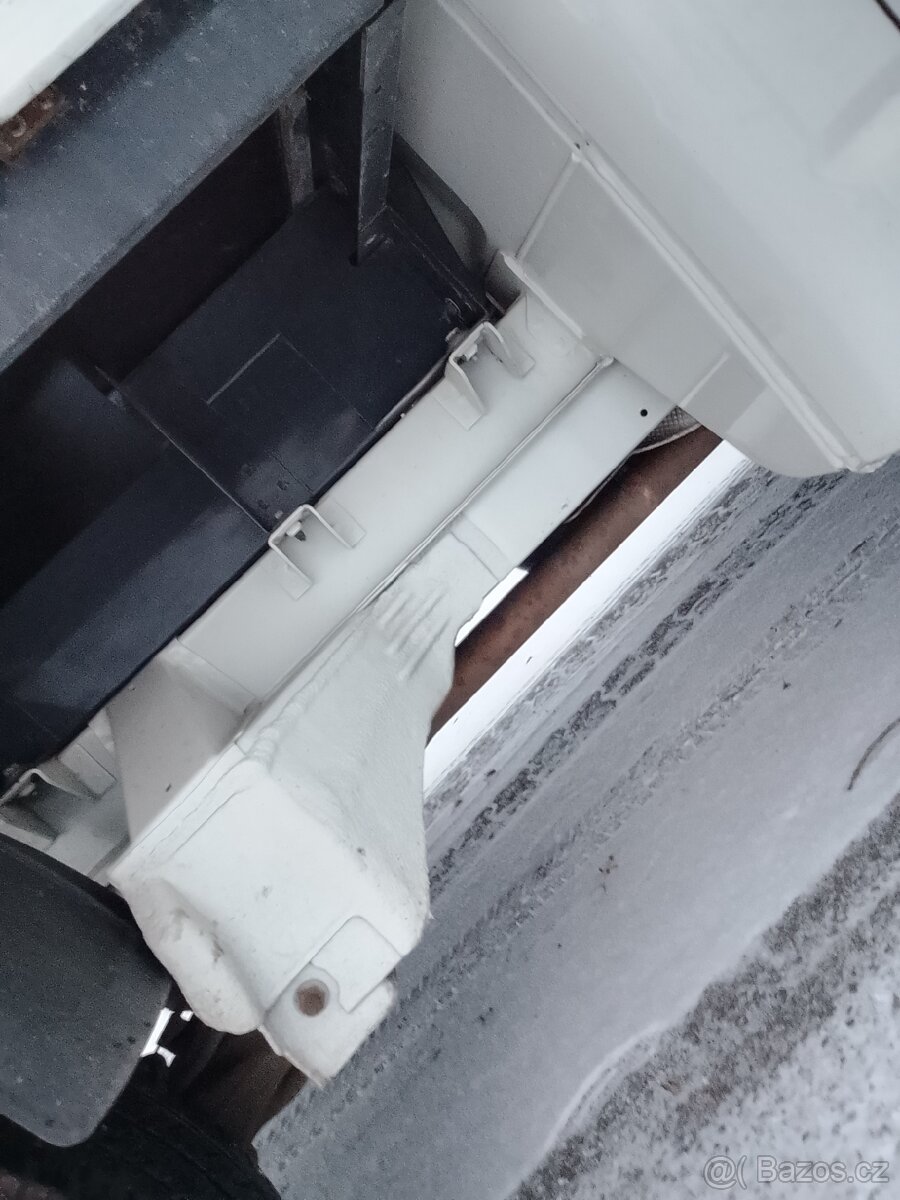 VW Transporter valník - 9