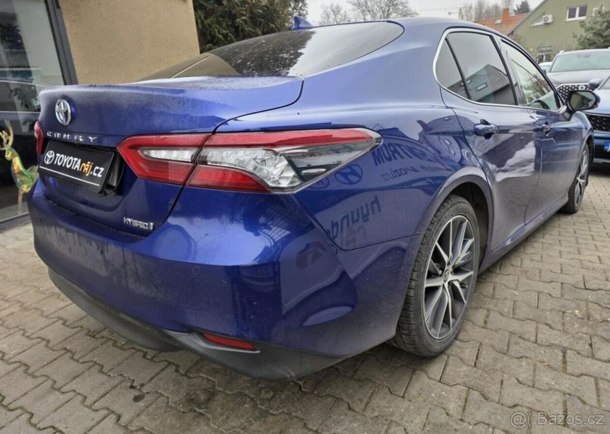 Toyota Camry 2.5-HYBRID-1.MAJITEL-DPH - 9