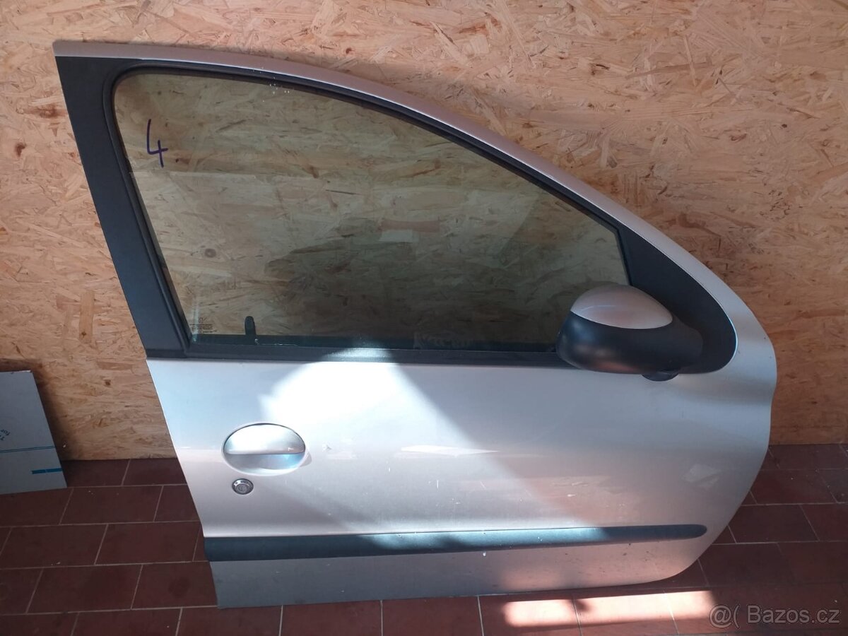 Dveře na Peugeot 206 - 9