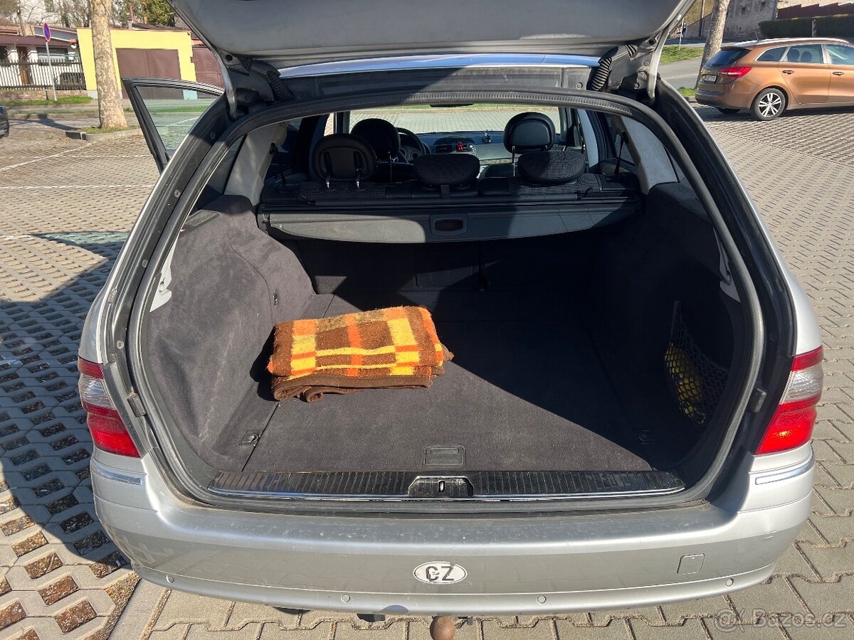 Prodám Mercedes-Benz E 320 CDI T-Model - 9