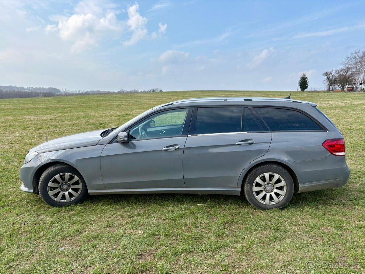 MERCEDES E 2013 - 9