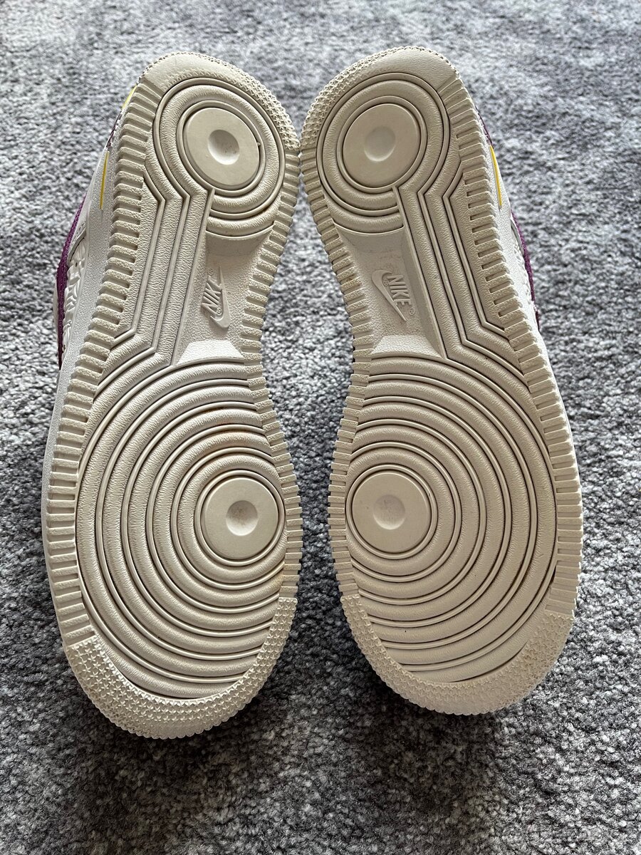 Nike Air force 1 Vel 38,5 - 9