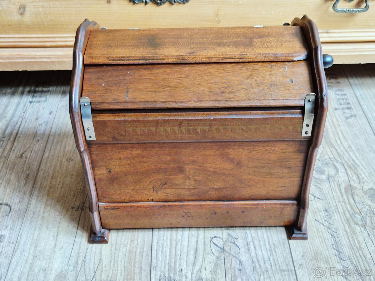 Starožitný hrací stroj, flašinet, The Mechanical Orguinette - 9