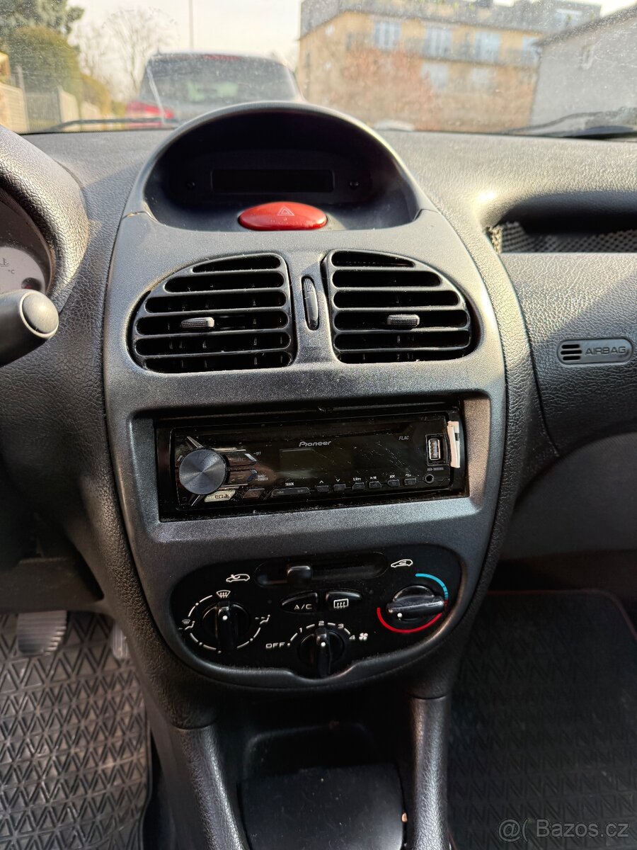 Peugeot 206 sw 1.4hdi - 9