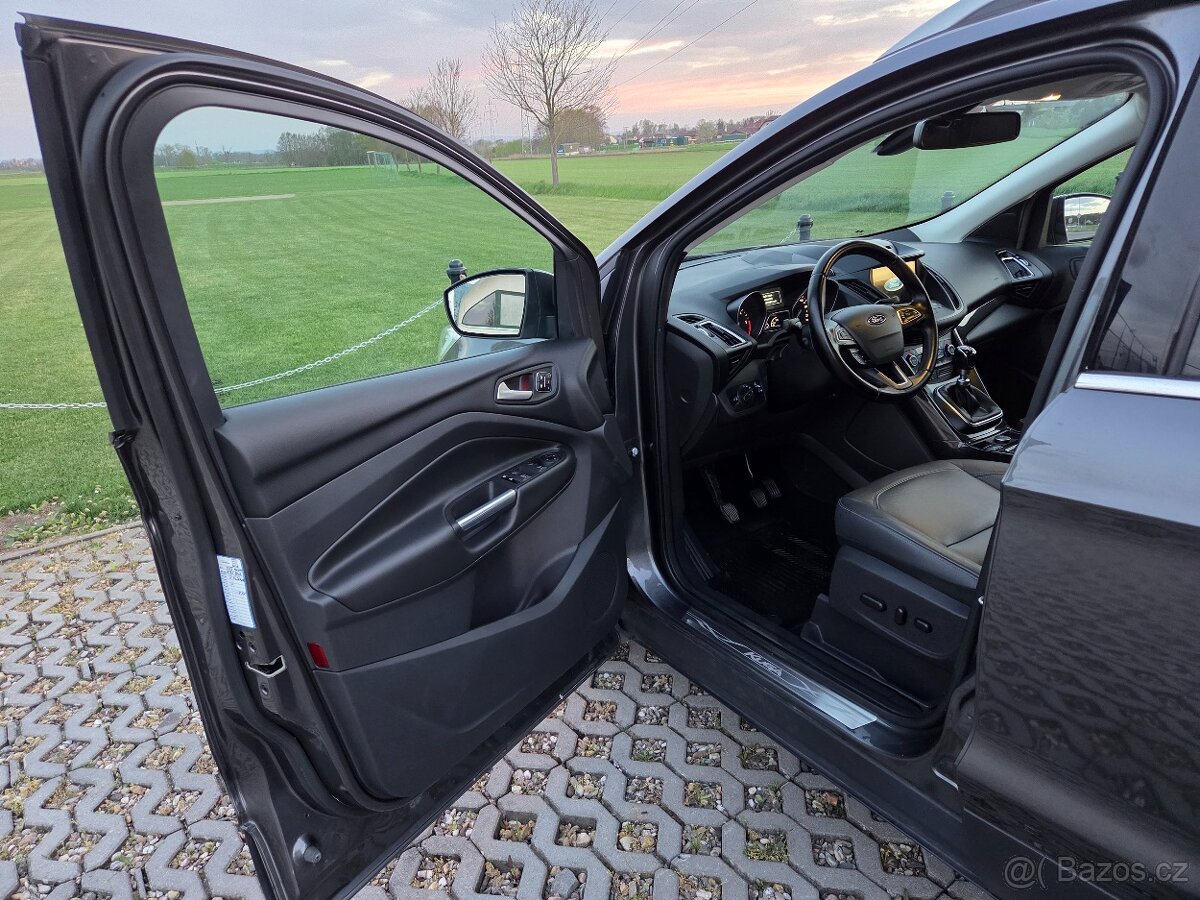 Ford Kuga, 2.0 TDCi,110kW,ČR,kamera,Panor - 9