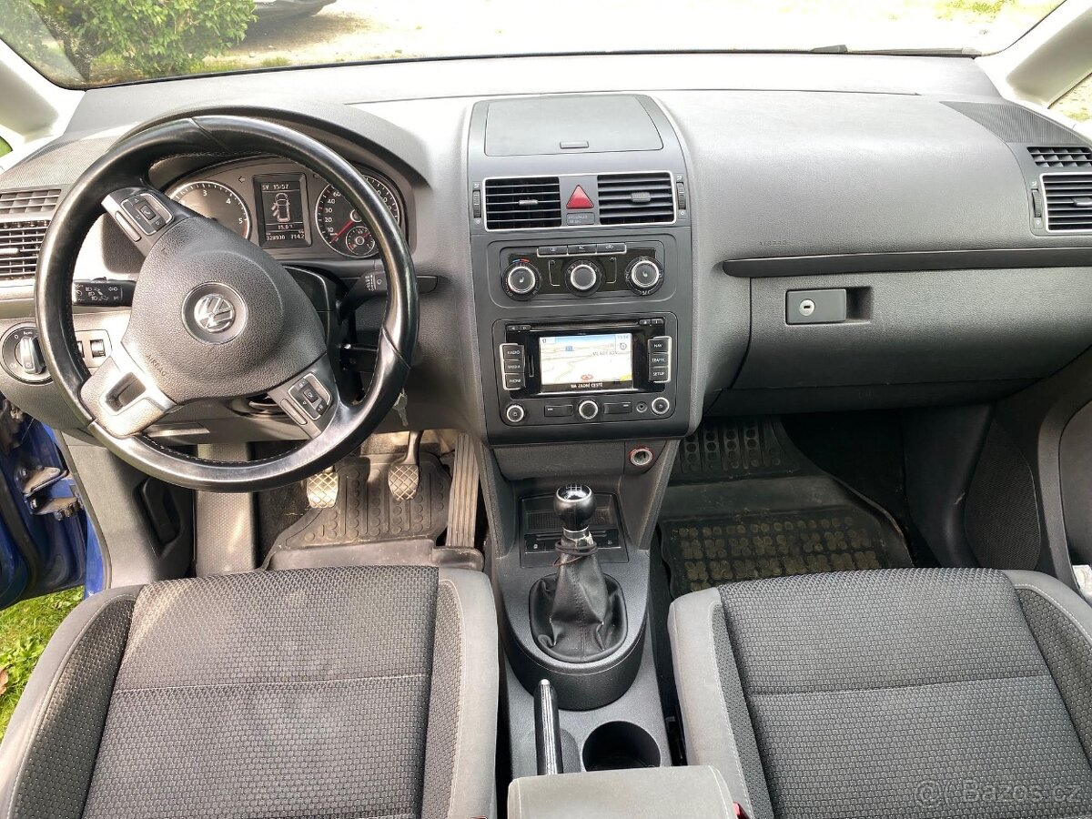 Touran manuál, TDi 103 kW, 2 litr - 9