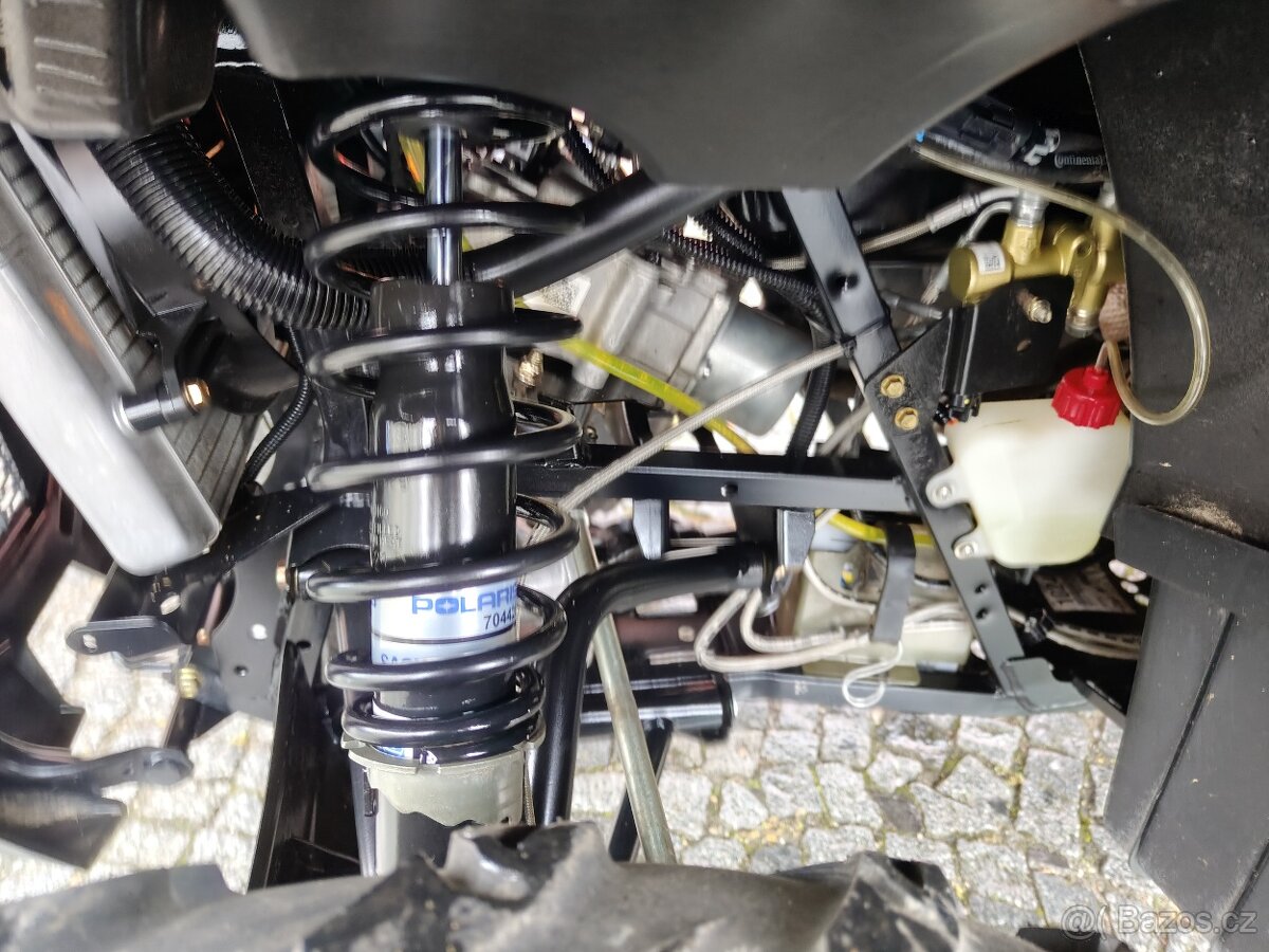 Polaris sportsman 570 Touring - 9