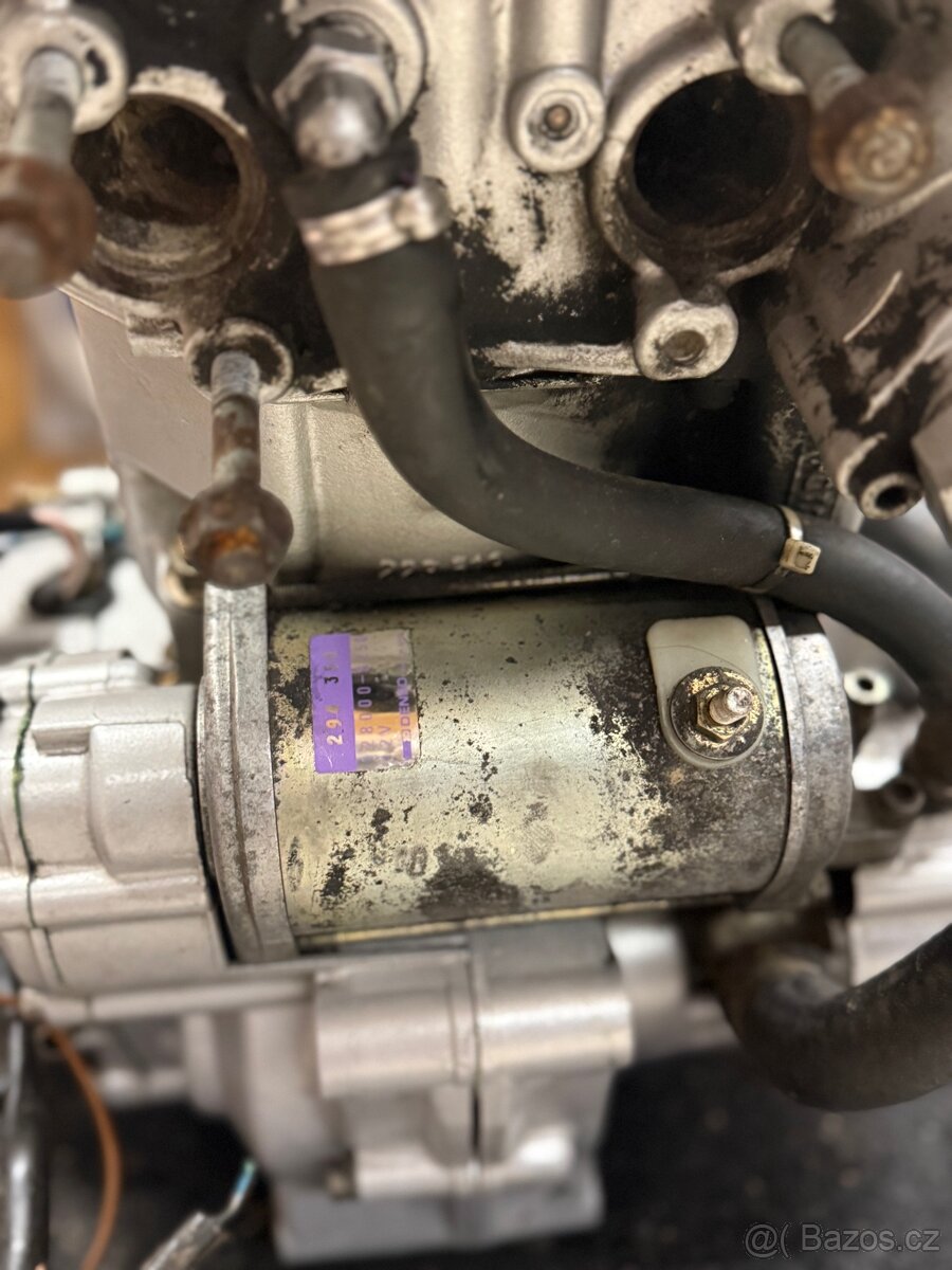 Aprillia/BMW - motor Rotax 650 - 9