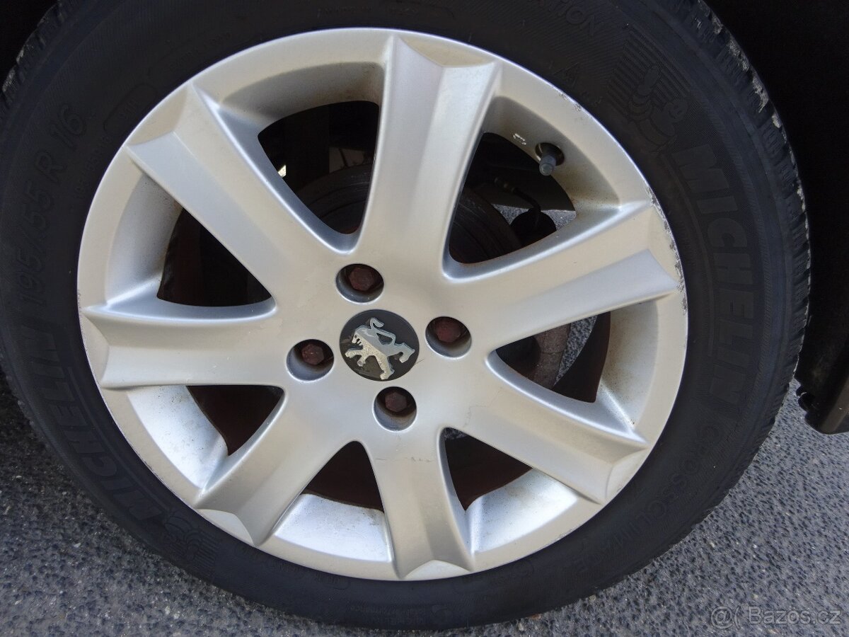 Peugeot 207 1,6 HDI - 9