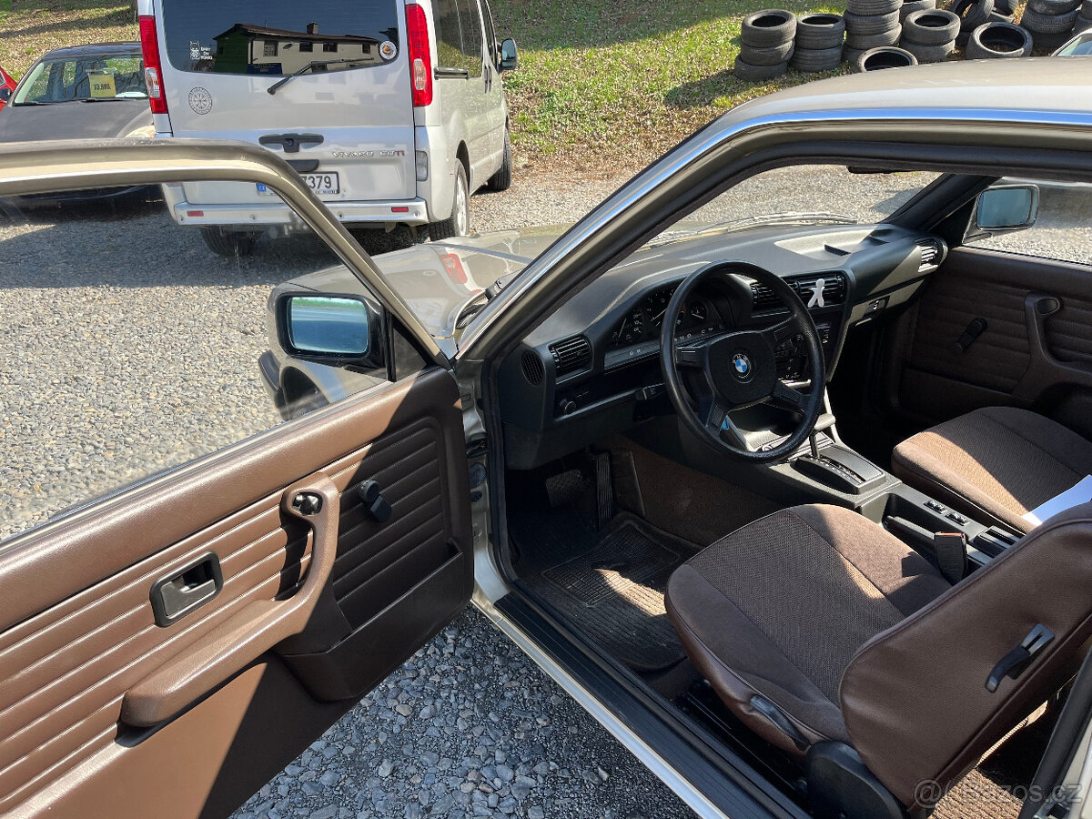 BMW E30 316 i 75 Kw AUTOMAT - 9