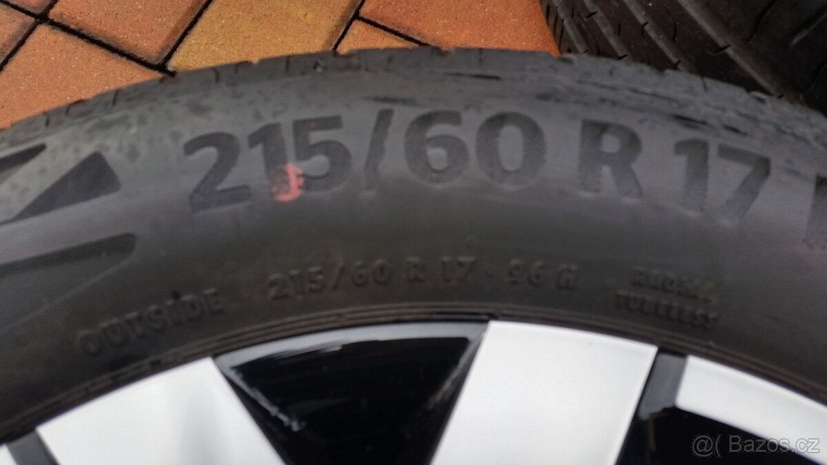 Letní sada DACIA DUSTER R17 pneu 215/60/17 - 9