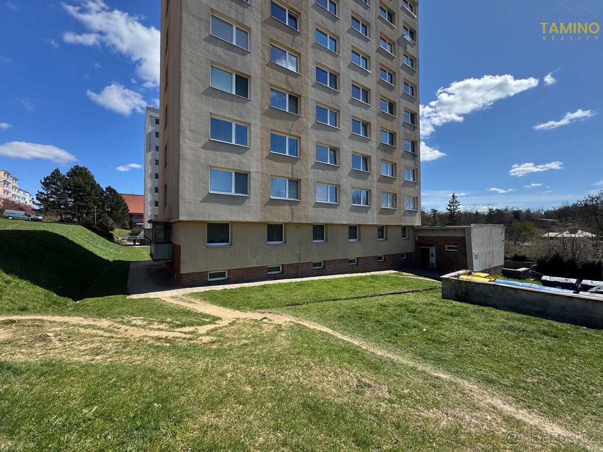 Prodej bytu 2+kk 35 m², Třebíč - Borovina, ev.č. 00063 - 9