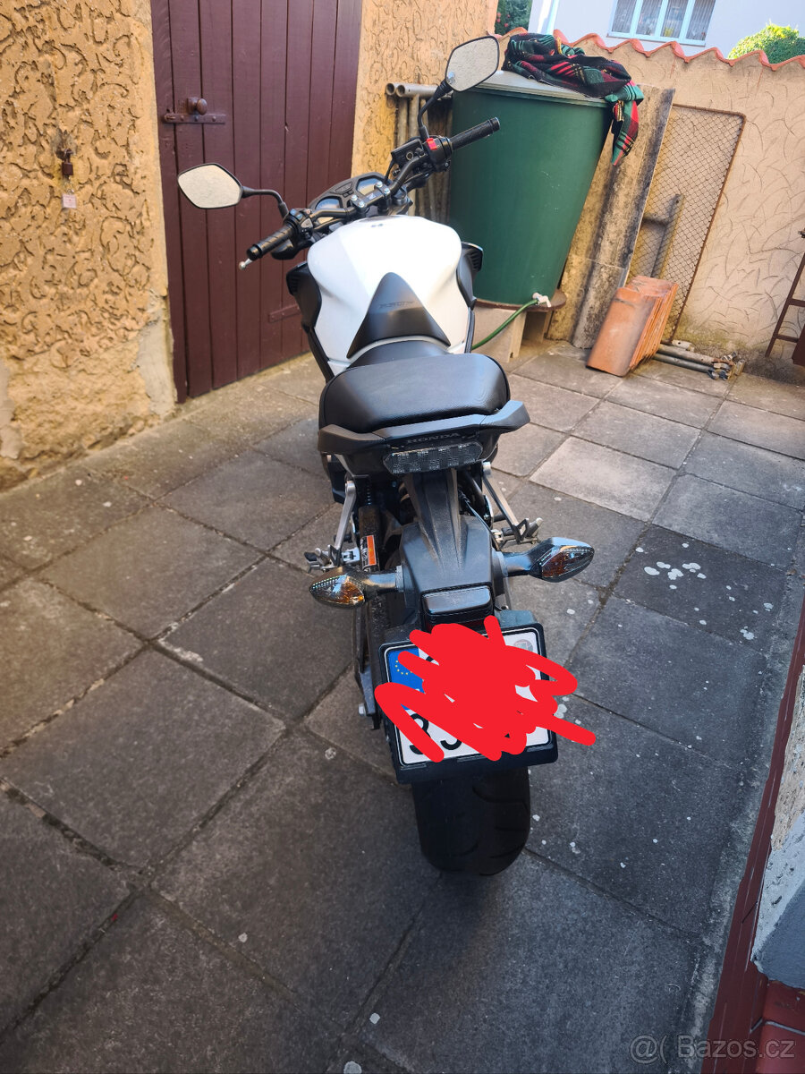 Honda CB 650 F - 9