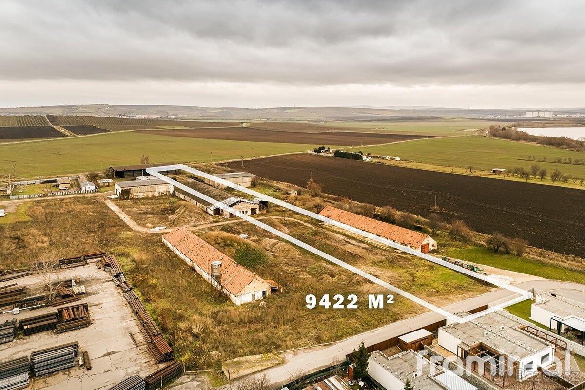 Prodej komerčního pozemku - 9422 m2, ev.č. 01977 - 9