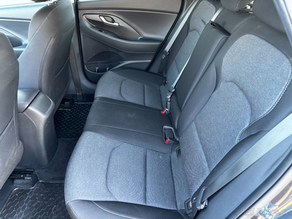 Hyundai i30 combi AT - 9