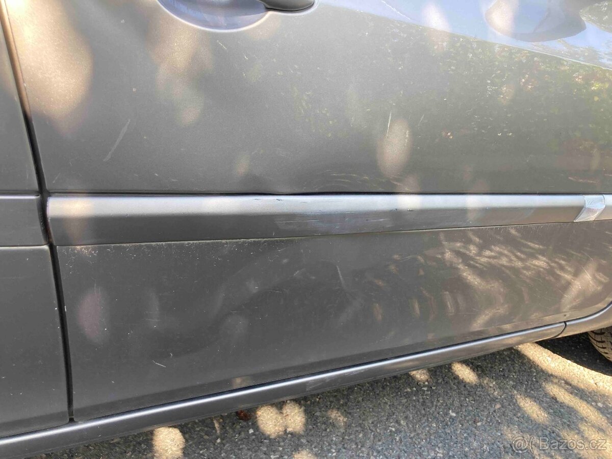 Prodám Renault Clio 1,2 55 Kw Klima - 9