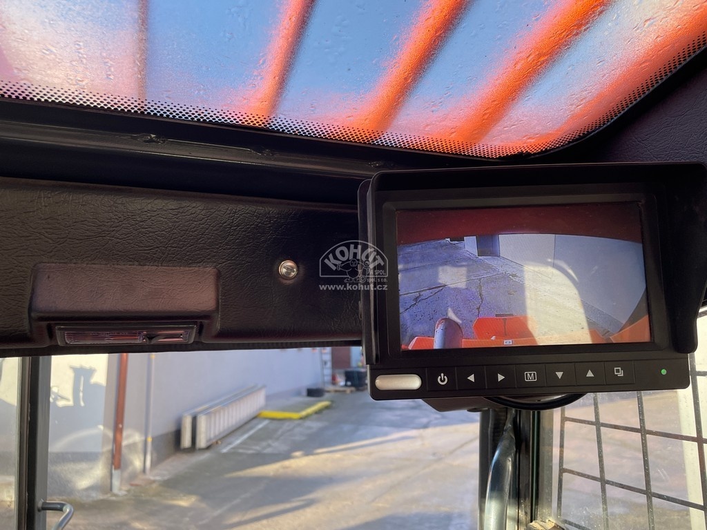 nakladač LOCUST 753 power speed+ - extra výbava - 9