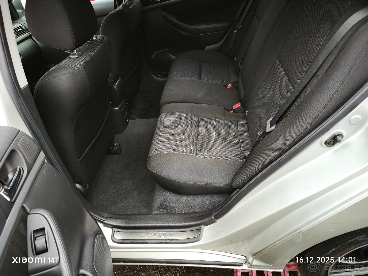 Toyota Avensis 2.0D-4D 93kW, Aut.klima, servisované, tažné - 9