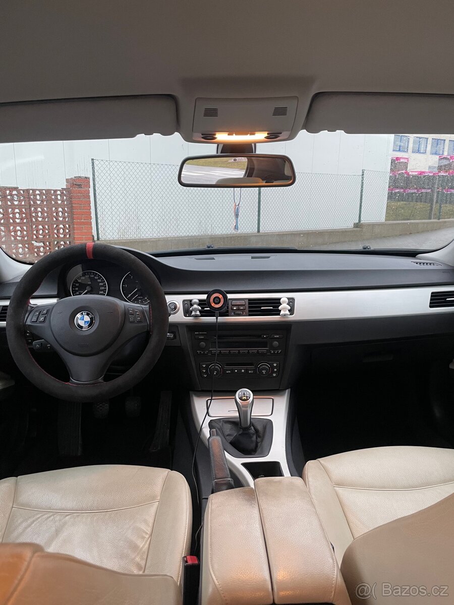 BMW e90 320d - 9