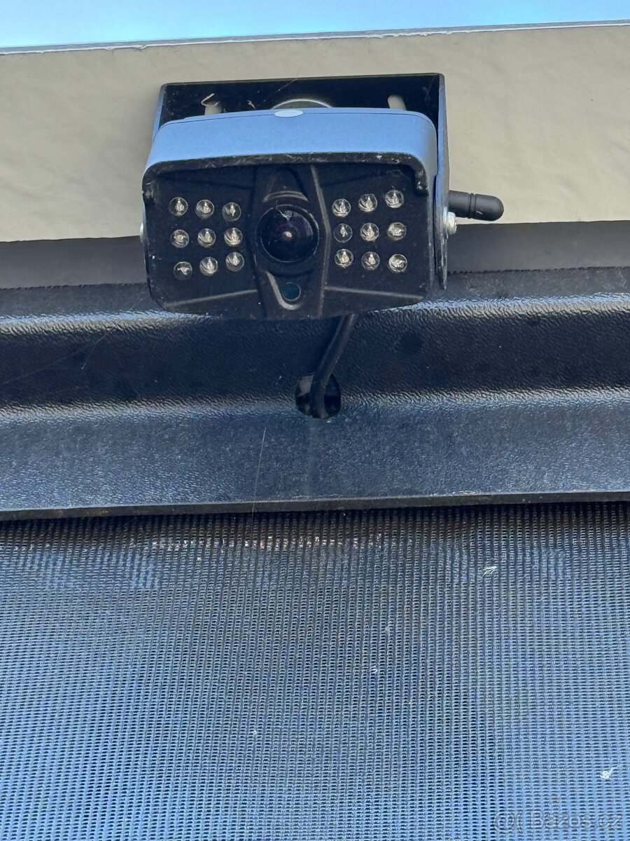 Přívěs pro dva koně - 9