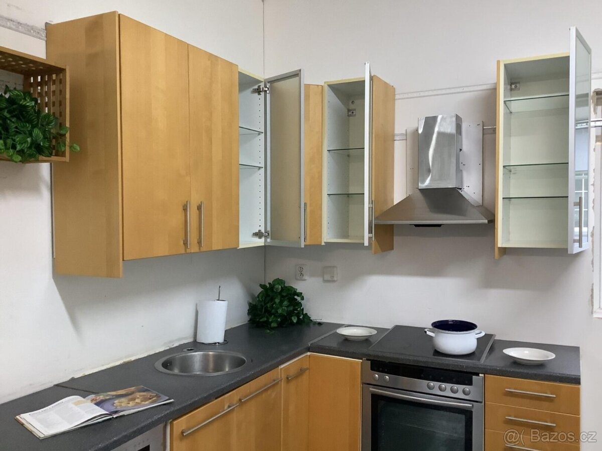 Nadčasová kuchyně GRÉTA - 9