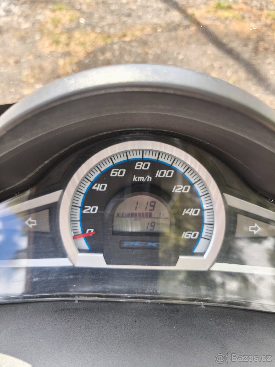 Honda PCX - 9