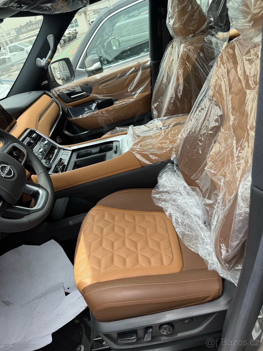 Nissan Patrol Platinum, 3,5l V6, US specifikace - 9