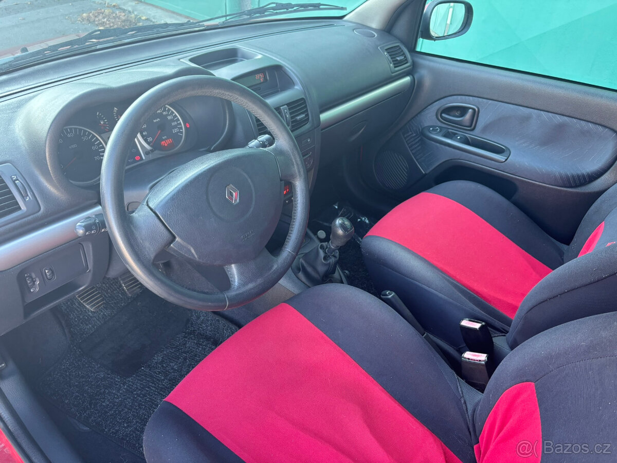 Renault Clio 1.4i - 9