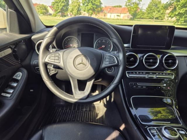 Prodám Mercedes-Benz Třídy C 220D 125KW - 4MATIC - 9
