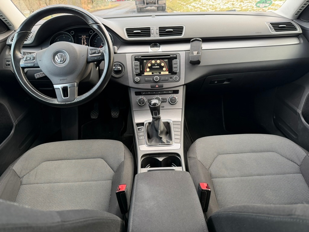 VW Passat B7 Highline 2.0TDi 103kw r.v. 2014 manuál tažné - 9