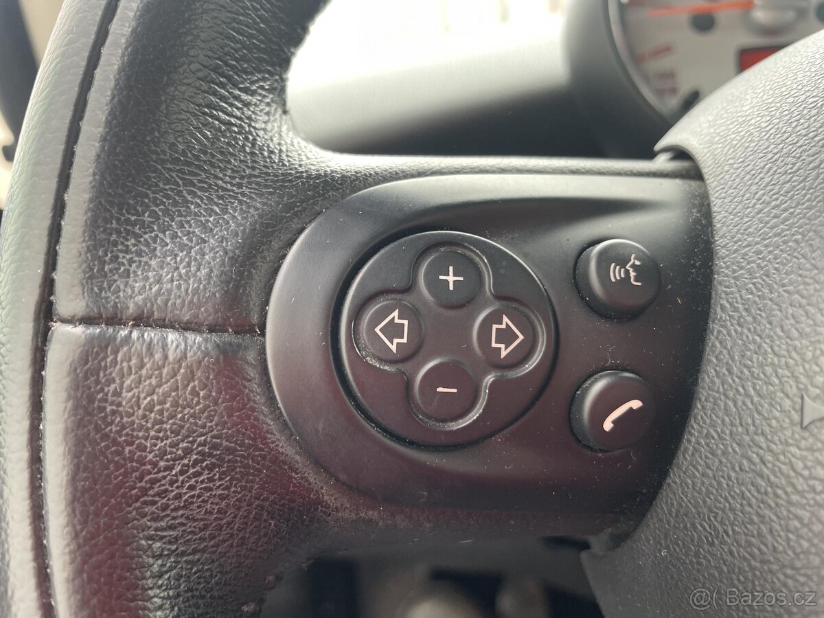 Mini Cooper 1.6i , 90 kW benzín, 2011 - 9