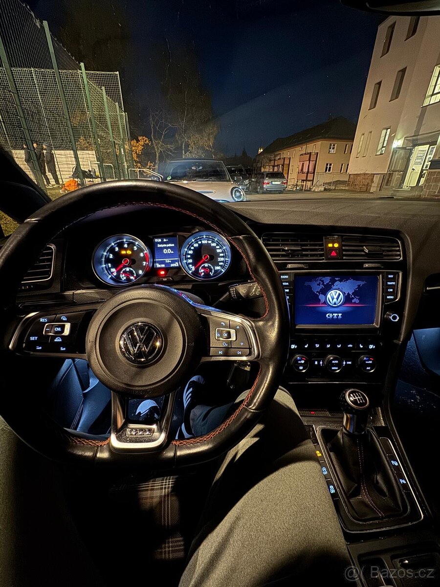 Volkswagen Golf 7 GTi Preformance 300 koni - 9