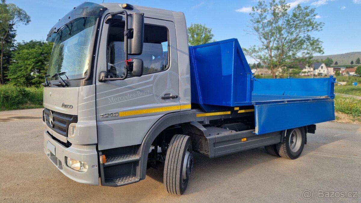 Mercedes Atego 1218 hákový nosič kontejnerů - 9
