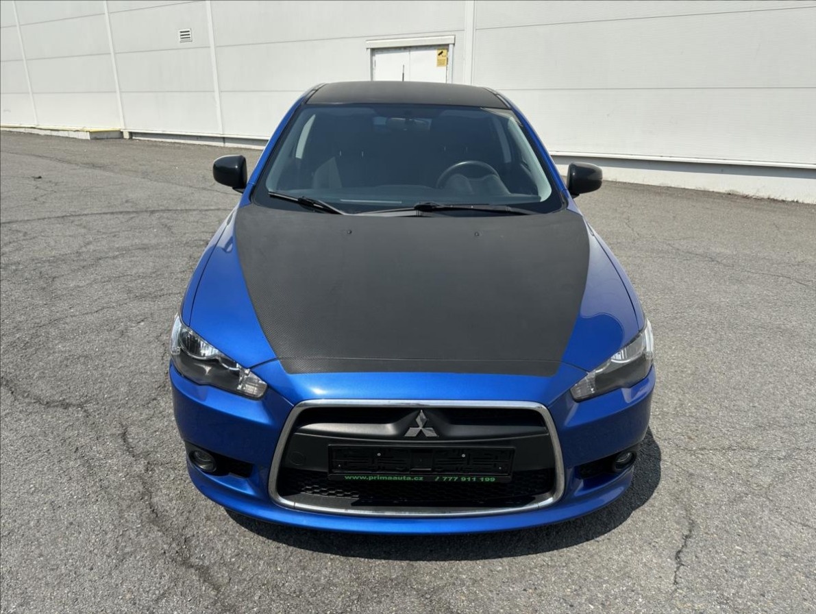 prodáme Mitsubishi Lancer 1.6 86kW 2015 93839km - 9