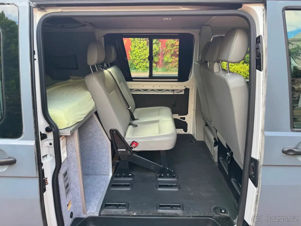 VW T5 Transporter 2.0 TDI Long,2015,Webasto,Solár,Tažné,Obyt - 9