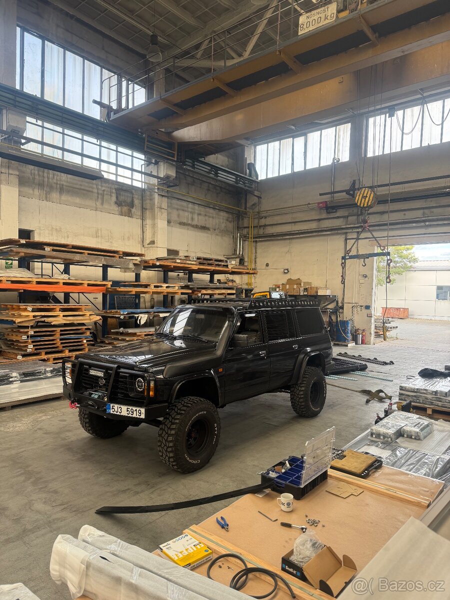 Nissan Patrol y60 expediční vůz - 9